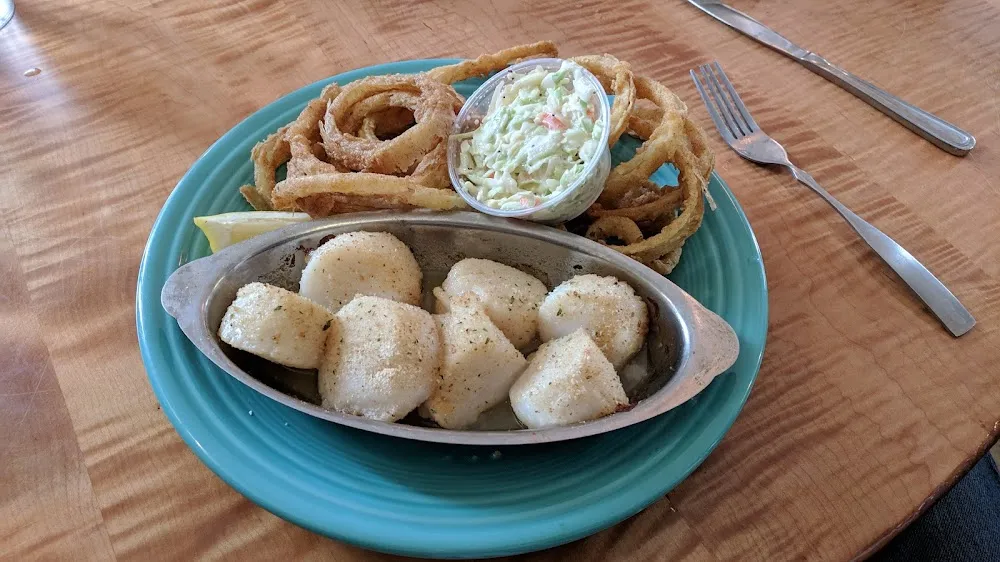Baked Scallops & Onion Rings